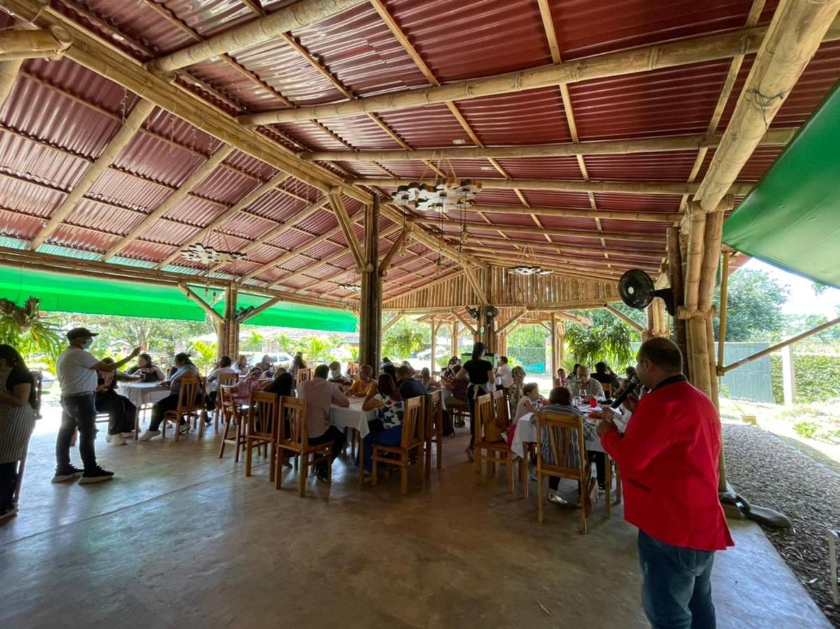 Hotel Campestre Campos Verdes Roldanillo Extérieur photo