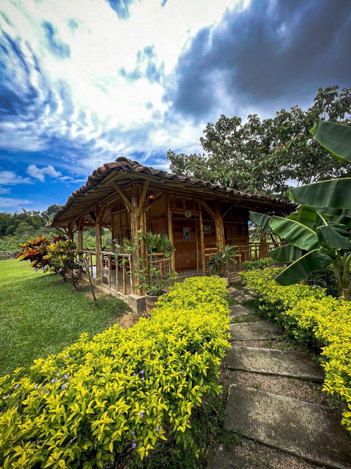 Hotel Campestre Campos Verdes Roldanillo Extérieur photo